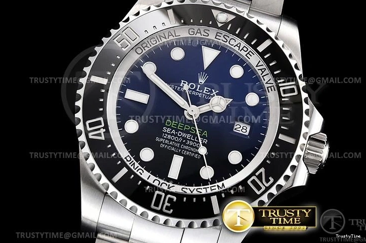 0117 ROLSD097A – Deep Sea Dweller Packable 1017